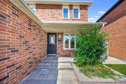Photo 3 at 99 Carisbrooke Square, Malvern, Toronto