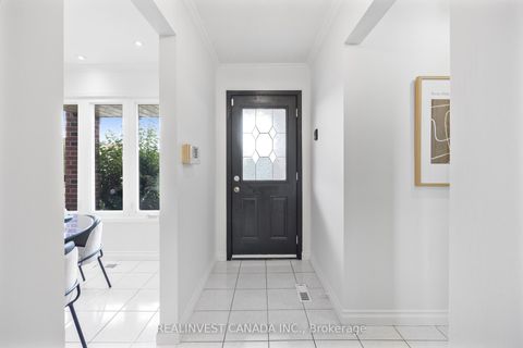 Photo 4 at 99 Carisbrooke Square, Malvern, Toronto