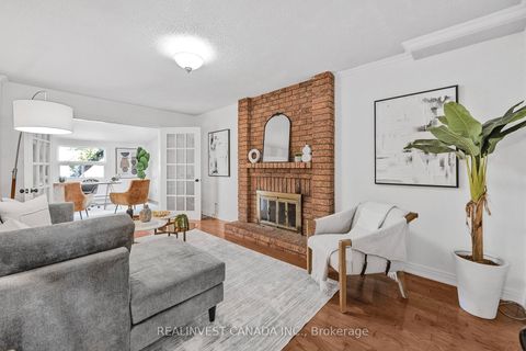 Photo 13 at 99 Carisbrooke Square, Malvern, Toronto