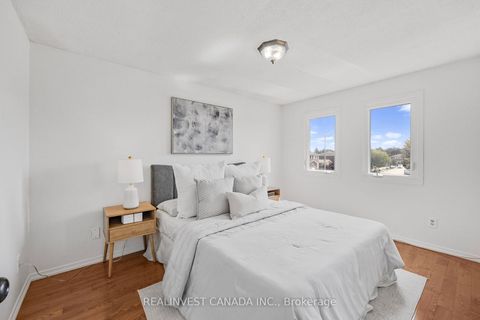 Photo 25 at 99 Carisbrooke Square, Malvern, Toronto