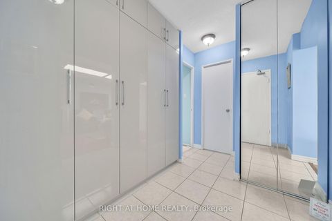 Photo 11 at 1415 - 260 Seneca Hill Drive, Don Valley Village, Toronto