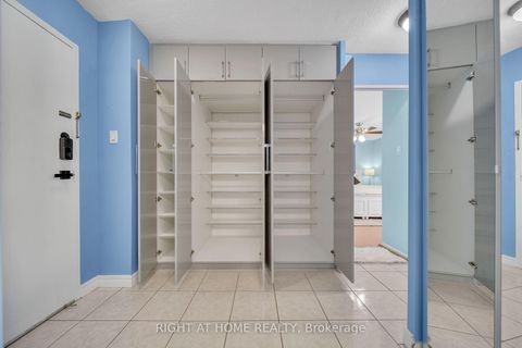Photo 14 at 1415 - 260 Seneca Hill Drive, Don Valley Village, Toronto
