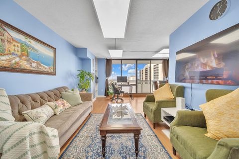 Photo 16 at 1415 - 260 Seneca Hill Drive, Don Valley Village, Toronto