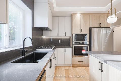 Photo 15 at 88 Inniswood Drive, Maryvale, Toronto