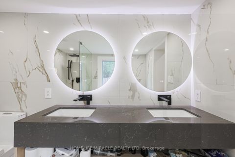 Photo 21 at 88 Inniswood Drive, Maryvale, Toronto