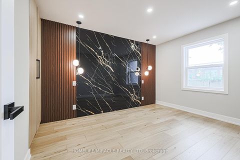 Photo 26 at 88 Inniswood Drive, Maryvale, Toronto