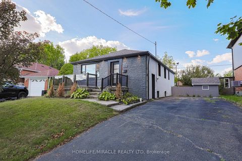 Photo 46 at 88 Inniswood Drive, Maryvale, Toronto