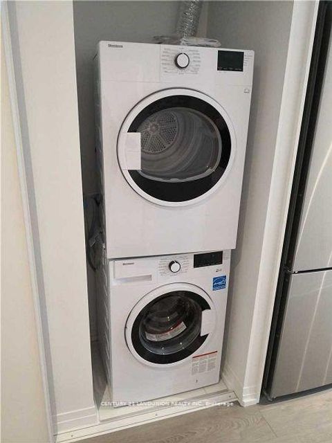 Photo 7 at 1423 - 251 Jarvis Street, Yonge Corridor, Toronto Photo 7 at 1423 - 251 Jarvis Street, Yonge Corridor, Toronto