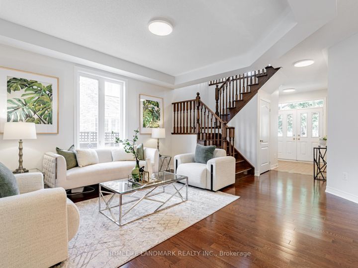 Photo 4 at 3 Wintam Place, Victoria Square, Markham