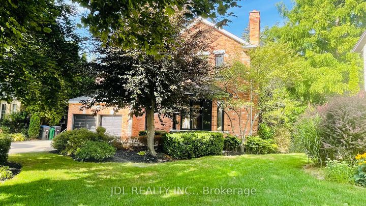 Photo 1 at 1283 Lindburgh Court, Lorne Park, Mississauga