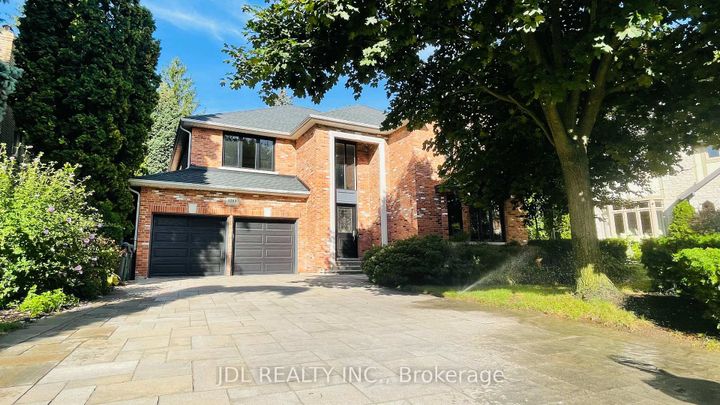 Photo 2 at 1283 Lindburgh Court, Lorne Park, Mississauga