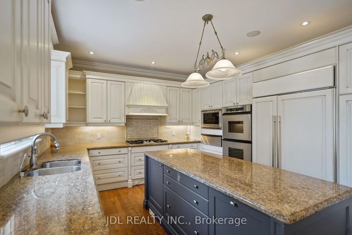 Photo 13 at 1283 Lindburgh Court, Lorne Park, Mississauga