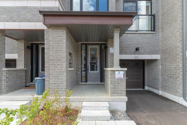 Photo 2 at 221 Tennant Circle, Vellore Village, Vaughan