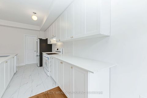 Photo 18 at 221 Tennant Circle, Vellore Village, Vaughan