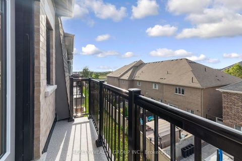 Photo 33 at 221 Tennant Circle, Vellore Village, Vaughan