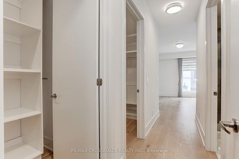 Photo 19 at TH3 - 270 Davenport Road, Annex, Toronto