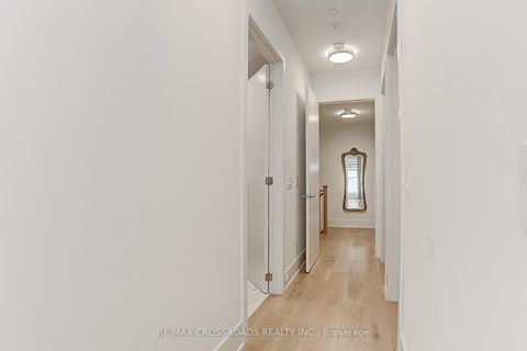Photo 24 at TH3 - 270 Davenport Road, Annex, Toronto