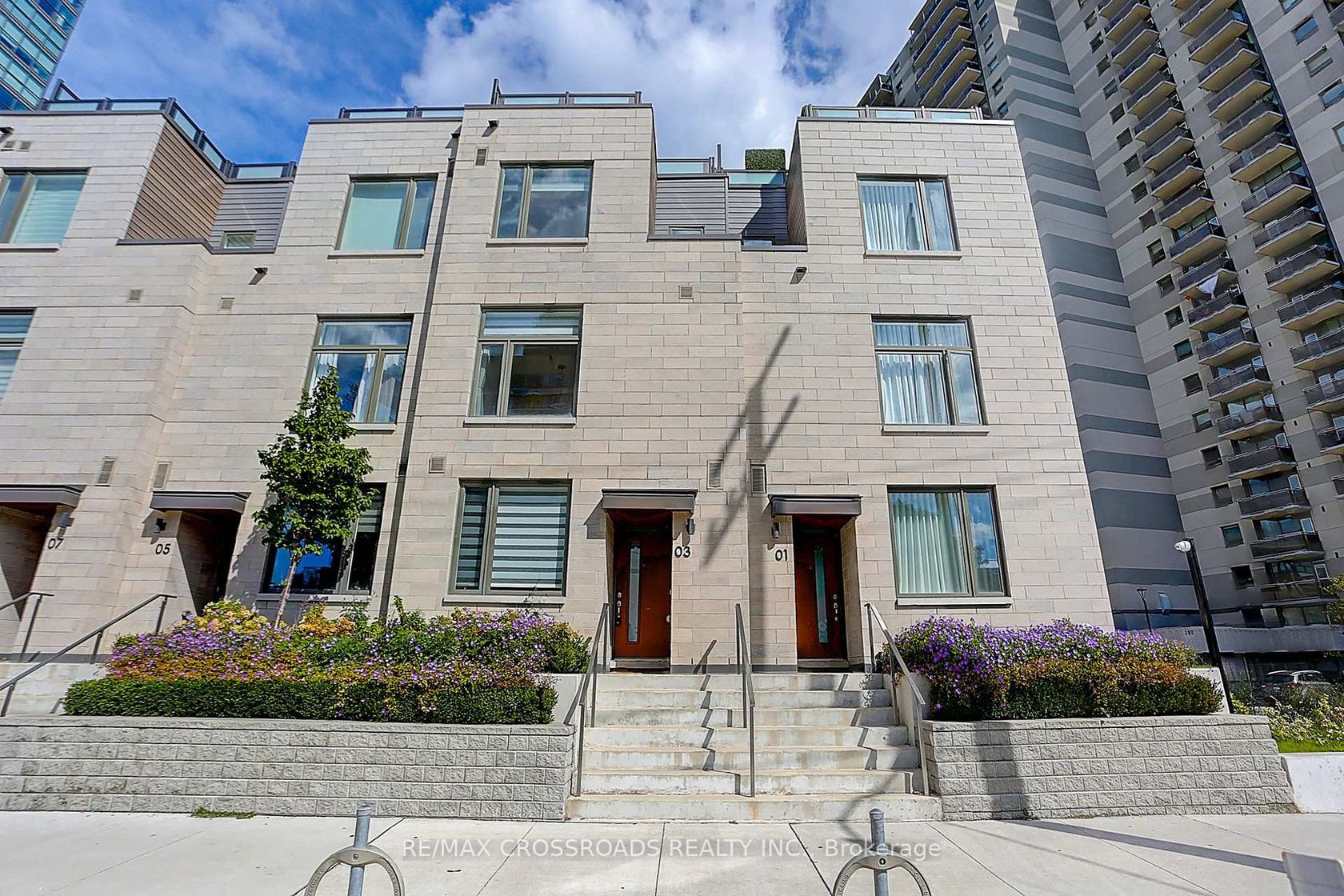 TH3 - 270 Davenport Road, Annex, Toronto 
