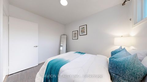 Photo 8 at 246 Beechy Drive, Crosby, Richmond Hill