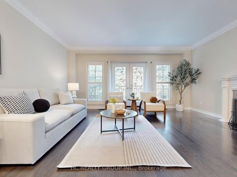 Photo 2 at 10 Cole Millway, York Mills, Toronto