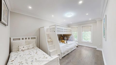 Photo 34 at 16 Crescentview Road, Bayview Hill, Richmond Hill