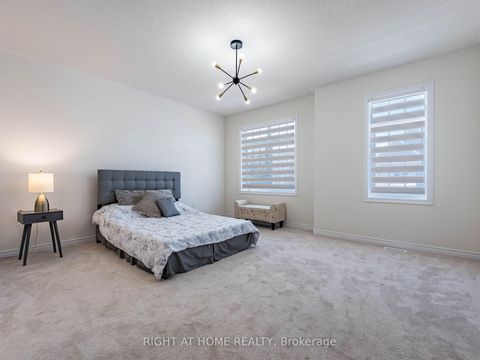 Photo 36 at 16 Charing Cross Gate, GO Glenorchy, Oakville