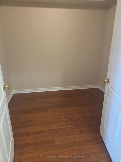 Photo 4 at 302 - 88 Promenade Circle, Brownridge, Vaughan