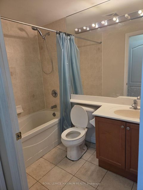 Photo 5 at 302 - 88 Promenade Circle, Brownridge, Vaughan