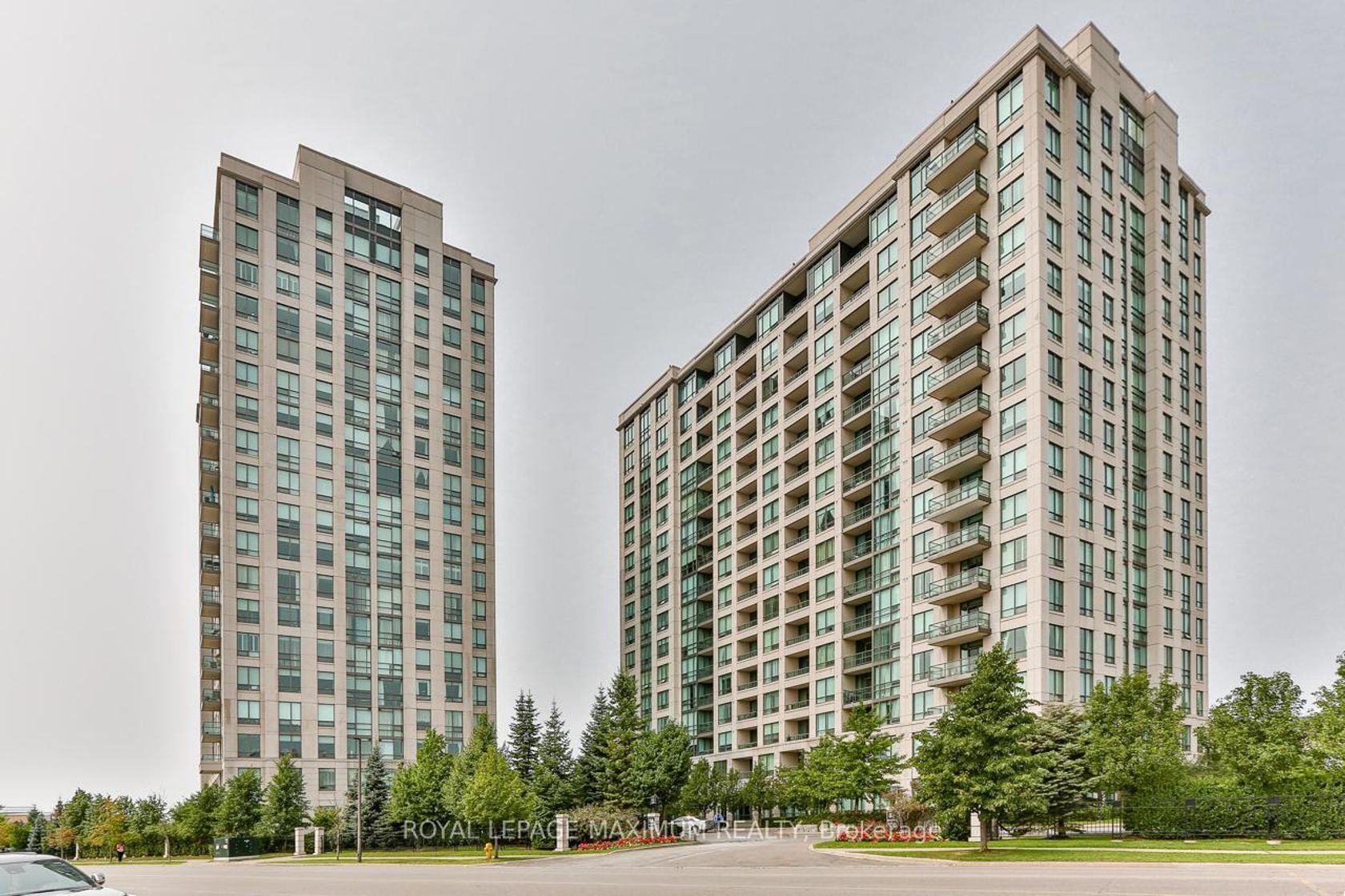 302 - 88 Promenade Circle, Brownridge, Vaughan 