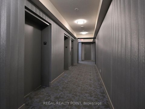 Photo 3 at 708 - 9608 Yonge Street, North Richvale, Richmond Hill