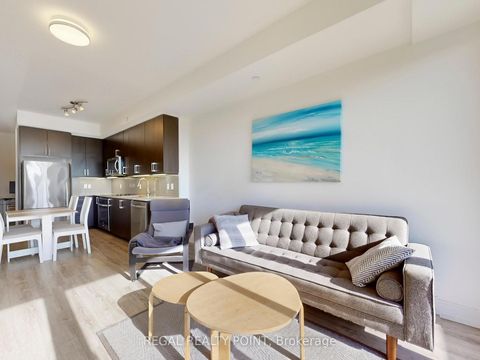 Photo 6 at 708 - 9608 Yonge Street, North Richvale, Richmond Hill