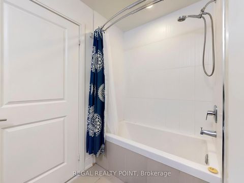 Photo 11 at 708 - 9608 Yonge Street, North Richvale, Richmond Hill