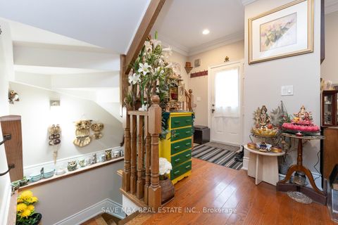 Photo 4 at 73 Buttonwood Avenue, Mount Dennis, Toronto