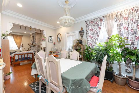 Photo 6 at 73 Buttonwood Avenue, Mount Dennis, Toronto