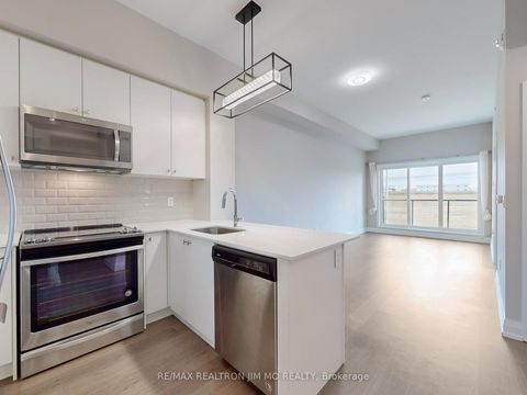 Photo 16 at 416 - 555 William Graham Drive, Rural Aurora, Aurora