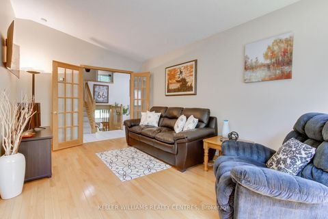 Photo 12 at 871 Elgin Street, Leslie Valley, Newmarket