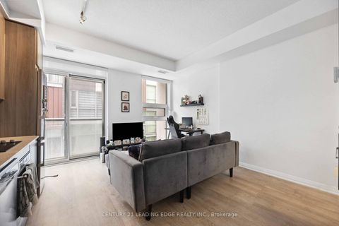 Photo 4 at 208 - 101 Erskine Avenue, Mount Pleasant West, Toronto