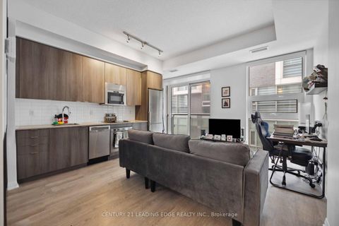 Photo 6 at 208 - 101 Erskine Avenue, Mount Pleasant West, Toronto