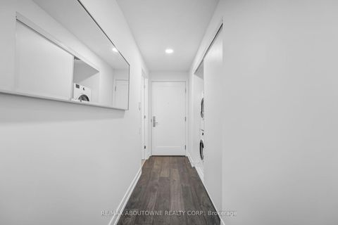 Photo 3 at 1802 - 3 Gloucester Street, Yonge Corridor, Toronto