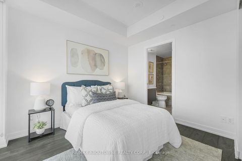 Photo 10 at 1802 - 3 Gloucester Street, Yonge Corridor, Toronto