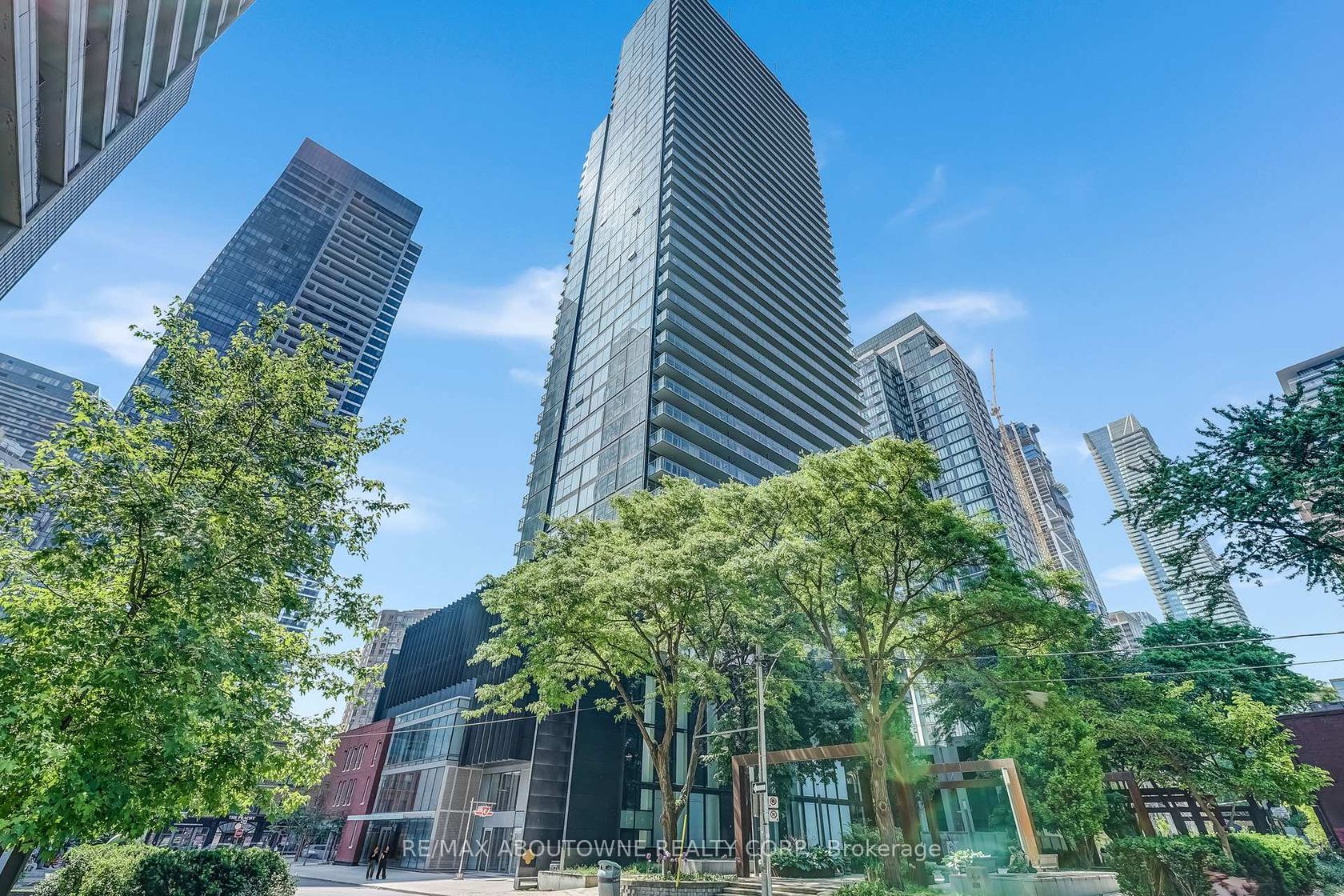 1802 - 3 Gloucester Street, Yonge Corridor, Toronto 