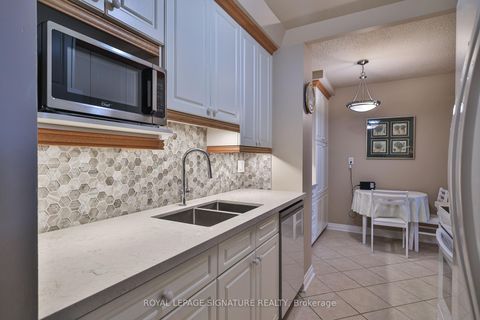 Photo 12 at 2105 - 820 Burnhamthorpe Road, Markland Wood, Toronto