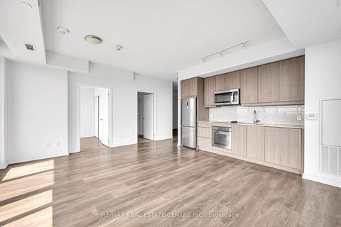 Photo 11 at 805 - 36 Forest Manor Road, Henry Farm, Toronto