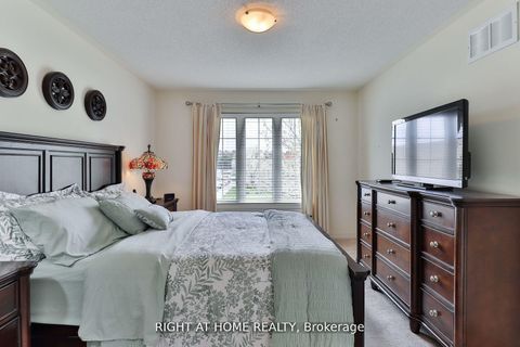 Photo 11 at 72 Jeremiah Lane, Scarborough Village, Toronto