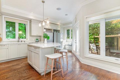 Photo 9 at 7 Tizzard Avenue, Queensway, Toronto