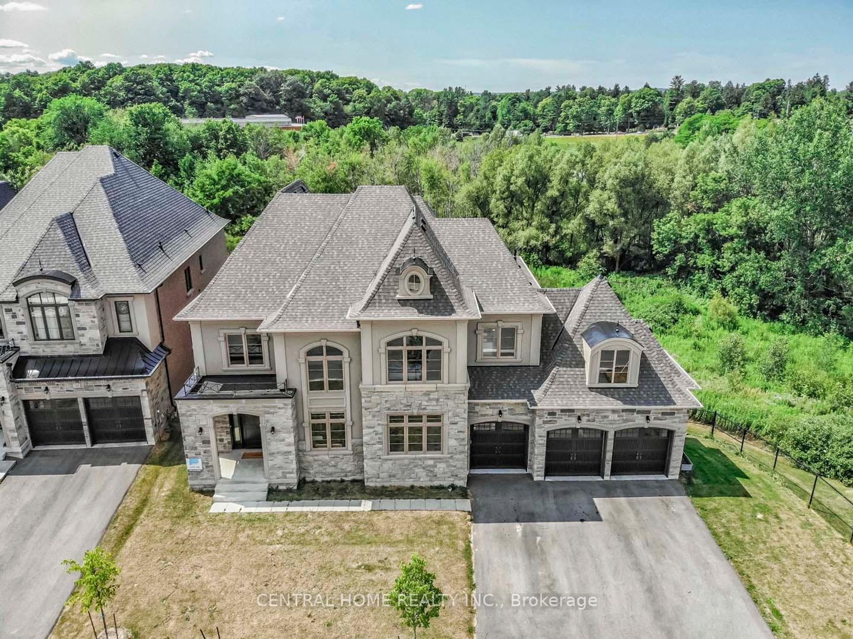 122 Burns Boulevard, King City, King 