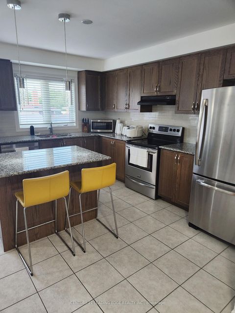 Photo 5 at 12 Pringdale Gardens Circle, Eglinton East, Toronto