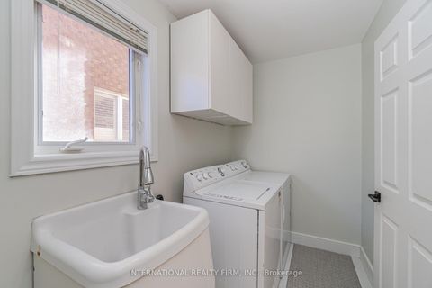 Photo 19 at 67 Rosanna Crescent, Maple, Vaughan