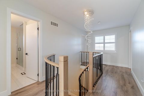 Photo 20 at 67 Rosanna Crescent, Maple, Vaughan