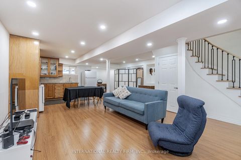 Photo 37 at 67 Rosanna Crescent, Maple, Vaughan